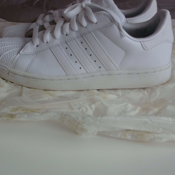 All white Adidas Originals - Picture 2 of 7